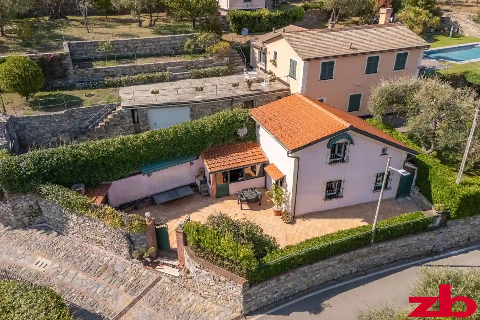Villa - foto 2
