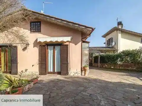 Appartamento in vendita a Sutri