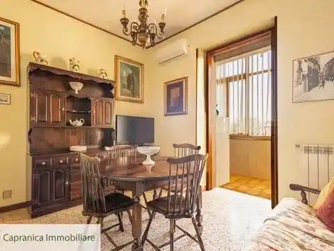 Appartamento in vendita a Capranica