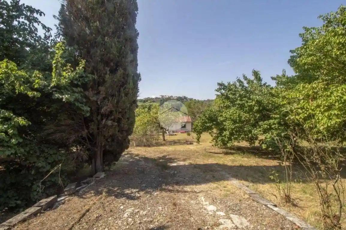 Casa indipendente in vendita a Palombara Sabina