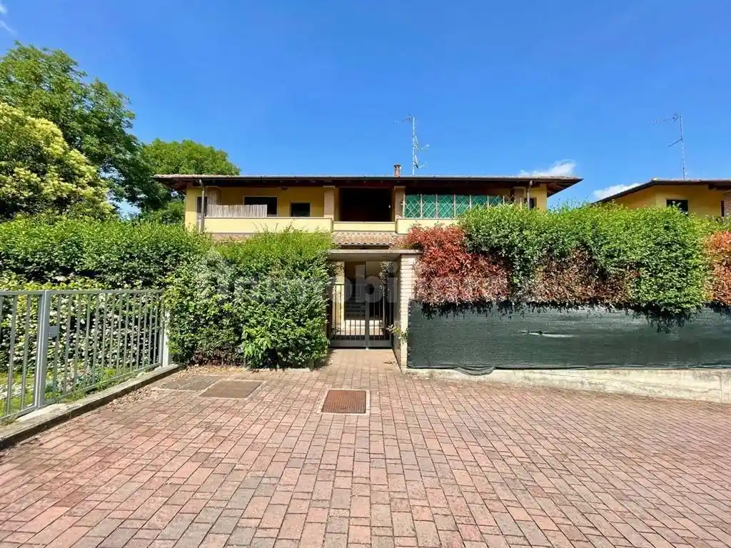 Appartamento in affitto a Casale Litta