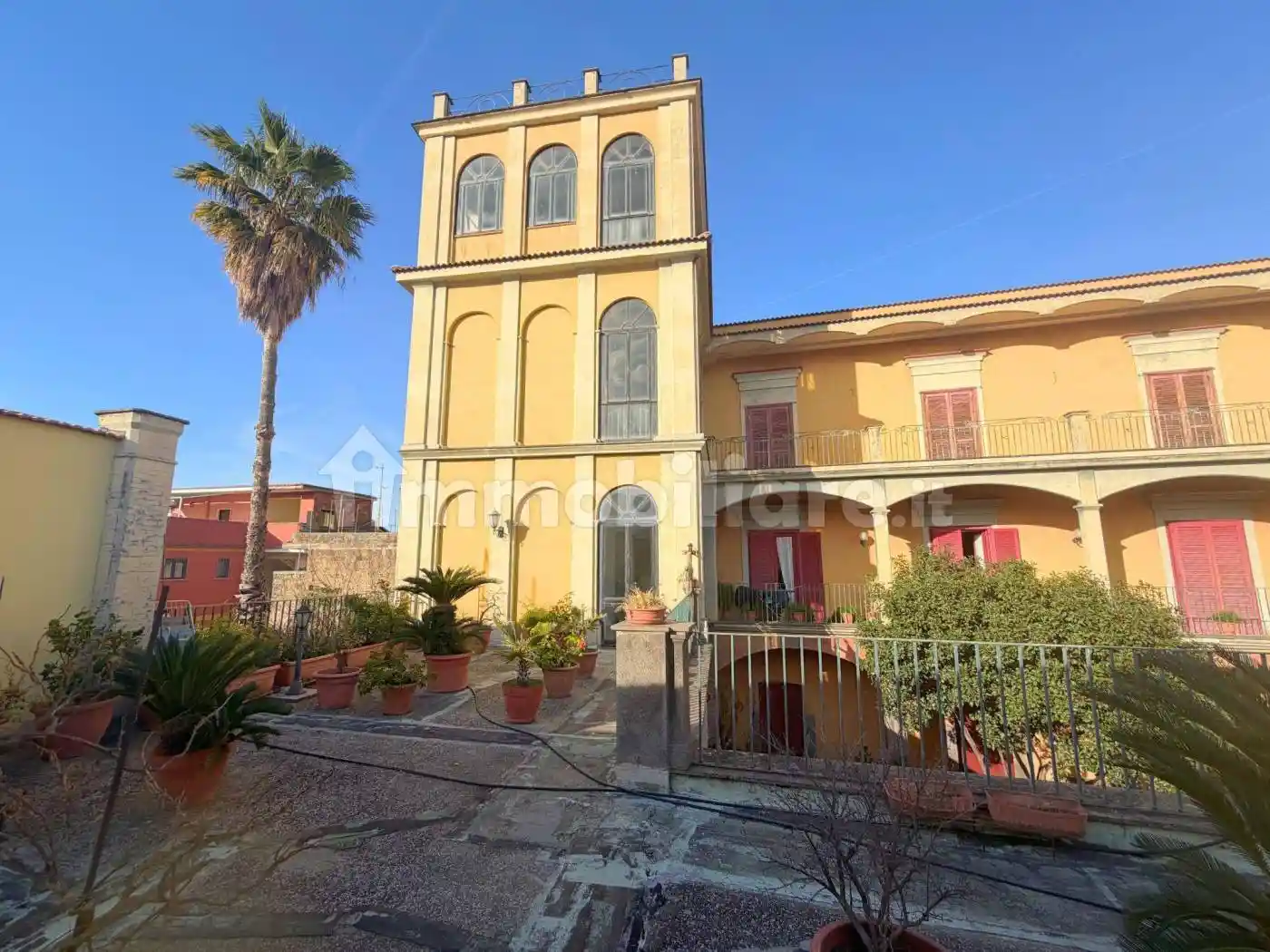 Palazzo - Edificio in vendita a Baiano