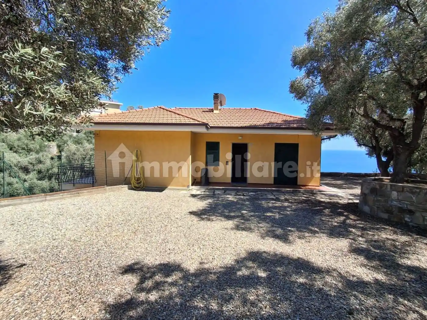 Villa in vendita a Cipressa