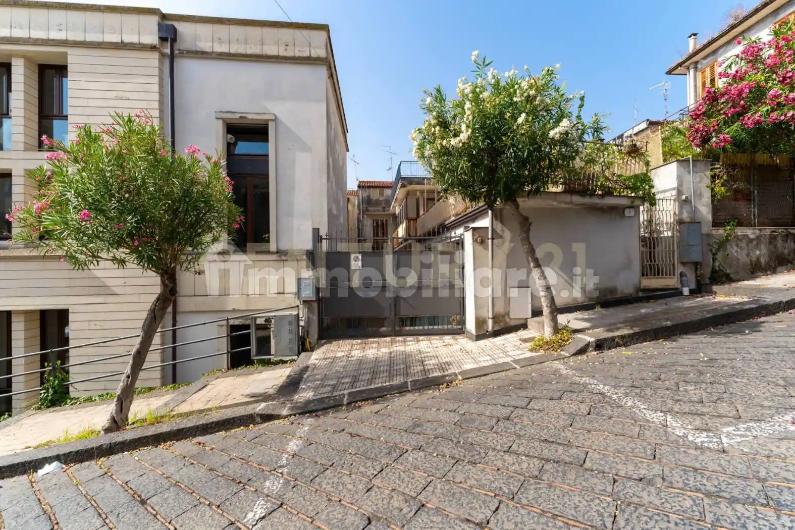 Villa in vendita a Zafferana Etnea