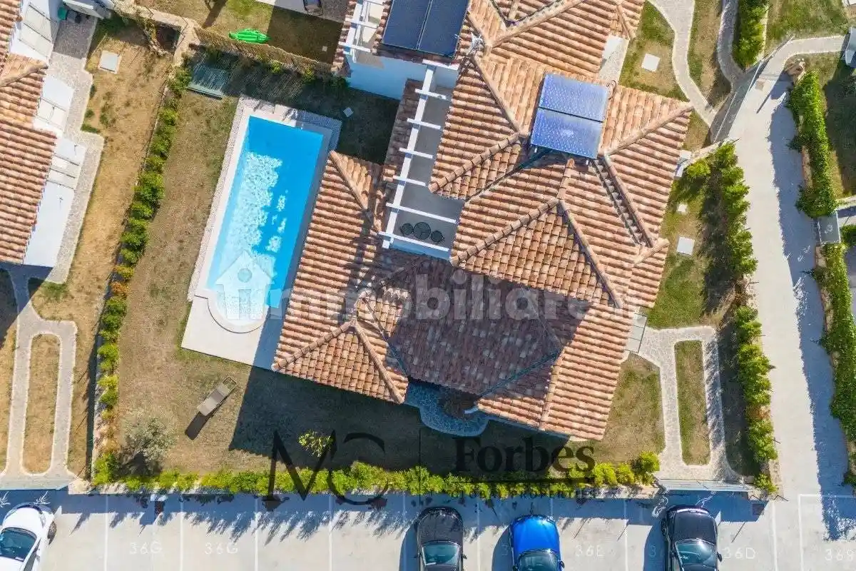 Villa in vendita a San Teodoro