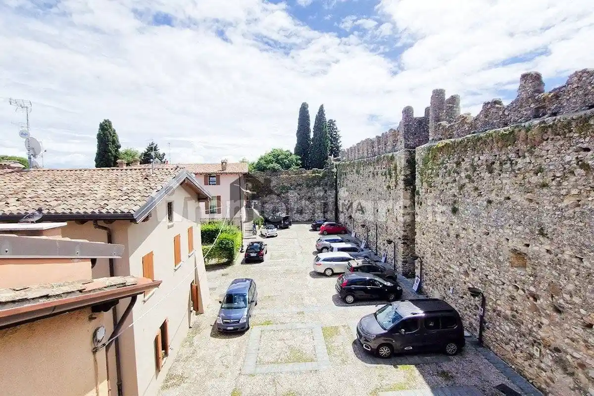 Appartamento in vendita a Moniga del Garda