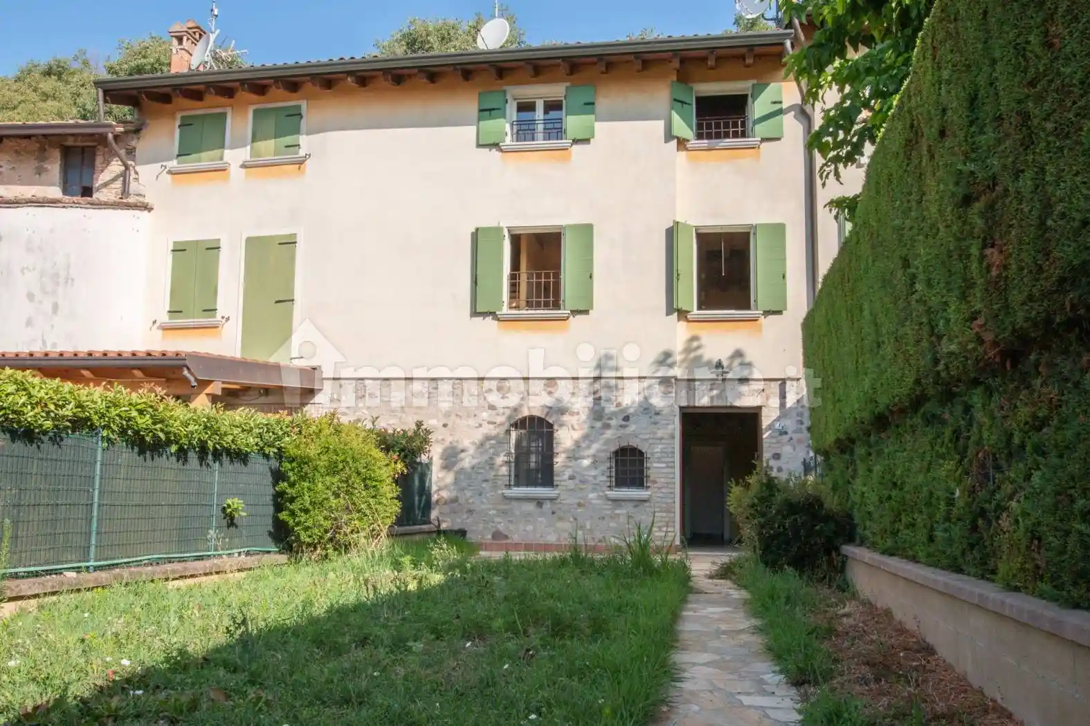 Rustico - Casale in vendita a Peschiera del Garda