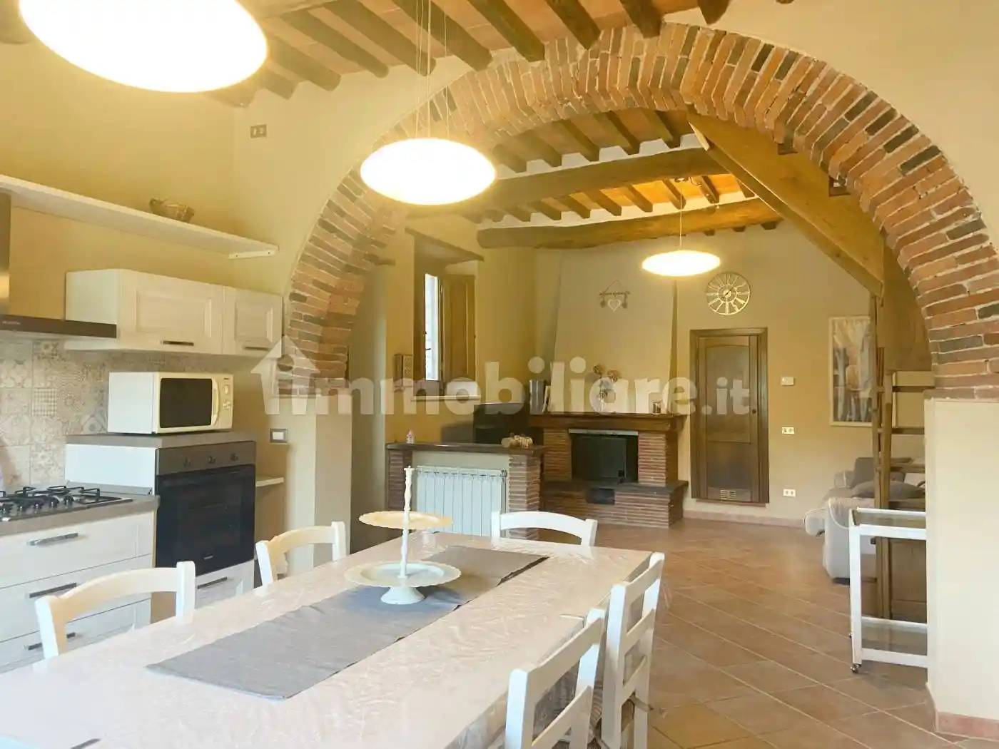 Rustico - Casale in vendita a Lucca
