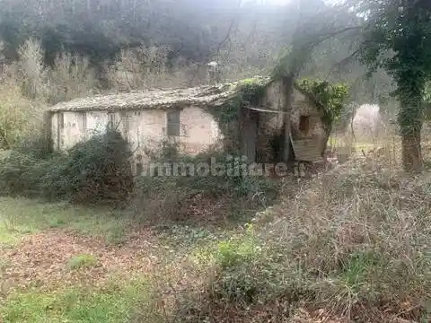Rustico - Casale in vendita a Perugia