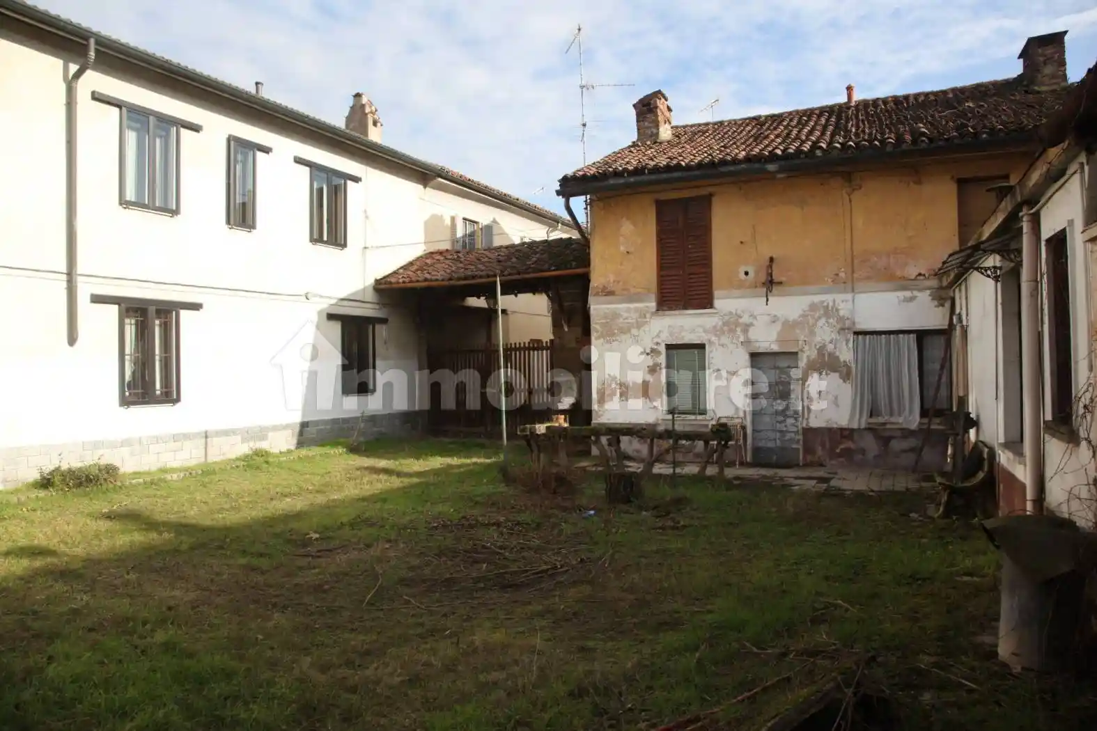 Casa indipendente in vendita a Rosate