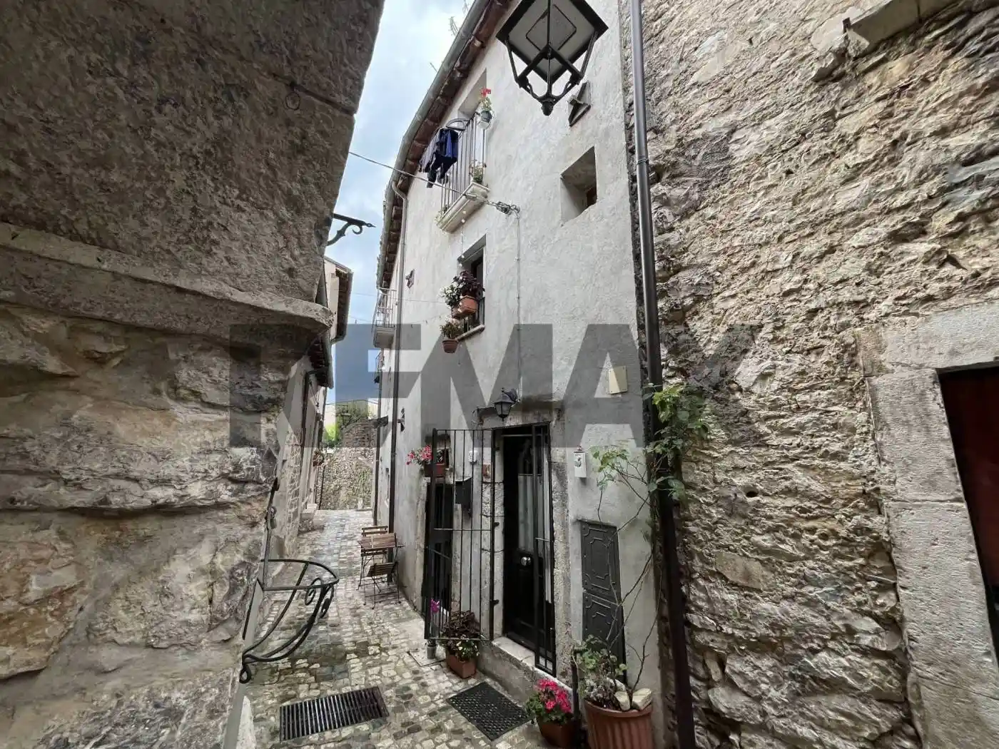 Casa indipendente in vendita a Barrea