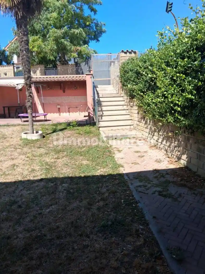Villa in vendita a Fiumicino