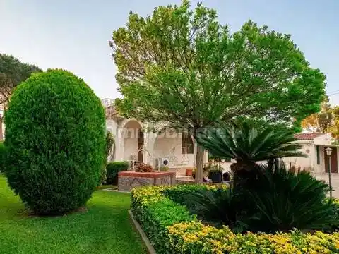 Villa in vendita a Siracusa