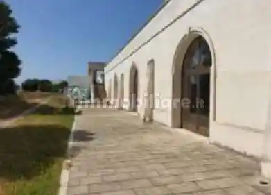 Palazzo - Edificio in vendita a Fasano