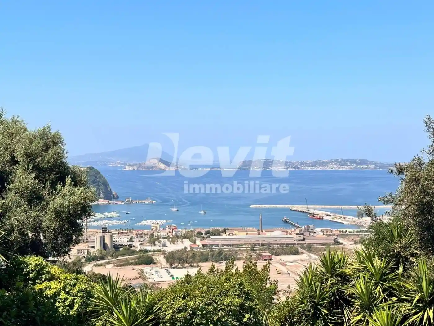 Appartamento in vendita a Napoli