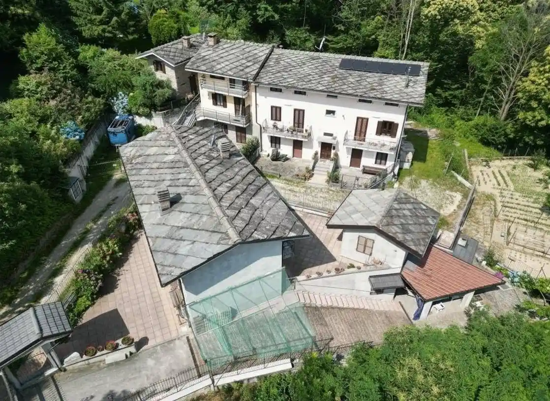Casa indipendente in vendita a Barge