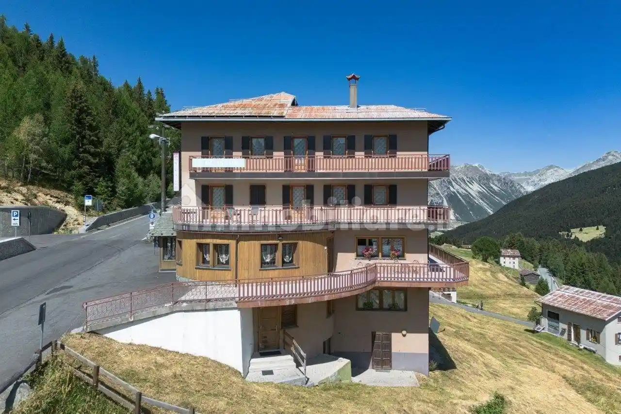 Palazzo - Edificio in vendita a Valdidentro