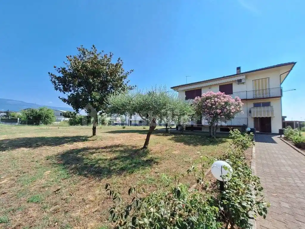 Villa in vendita a Thiene
