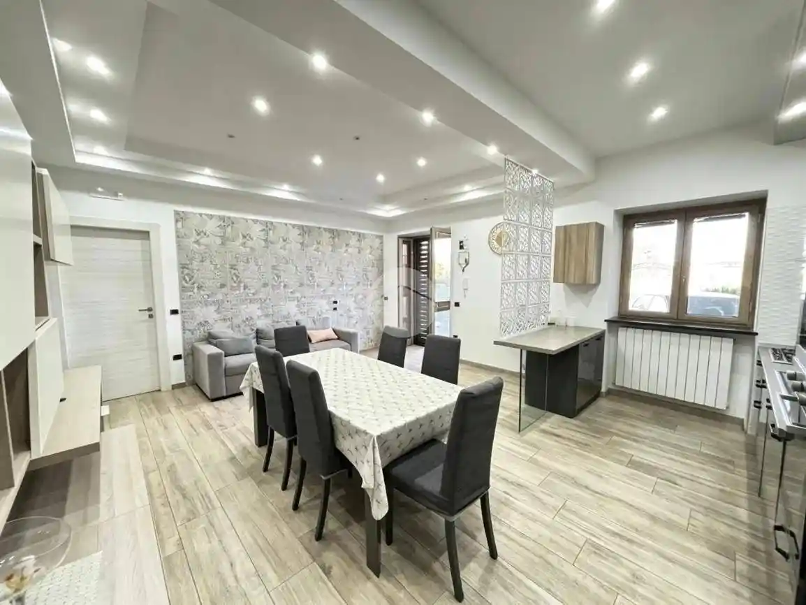 Appartamento in vendita a Acerra