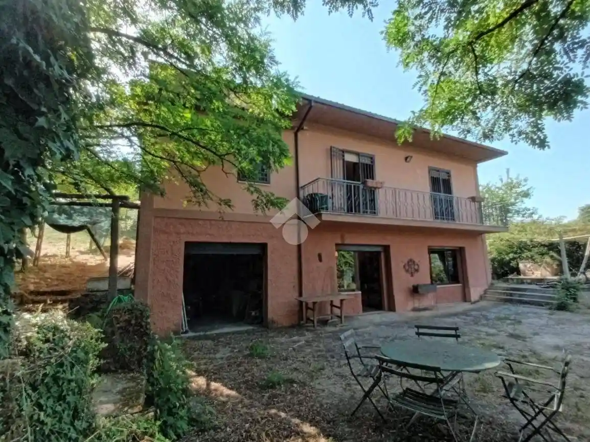 Casa indipendente in vendita a Olevano Romano