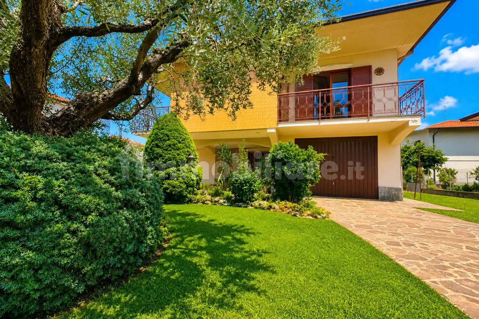 Villa in vendita a Bonate Sopra