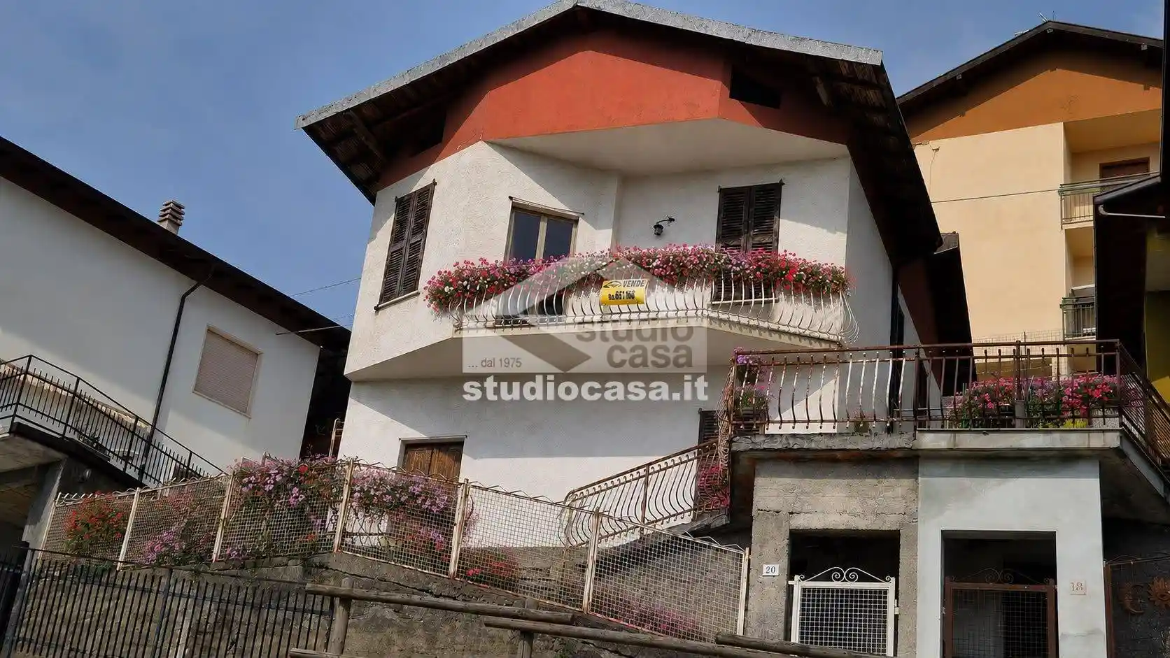Casa indipendente in vendita a Costa Volpino