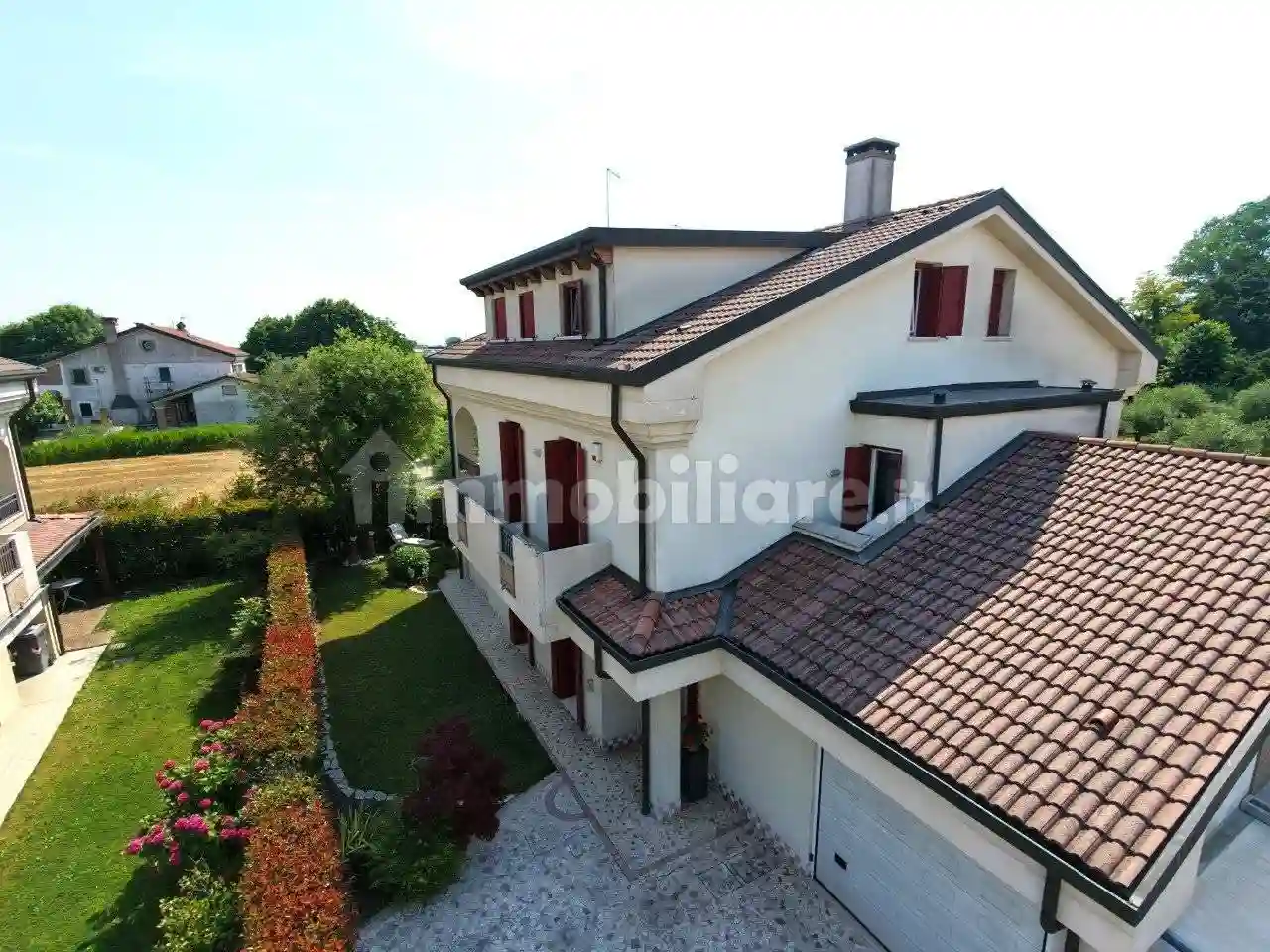 Villa - foto 2