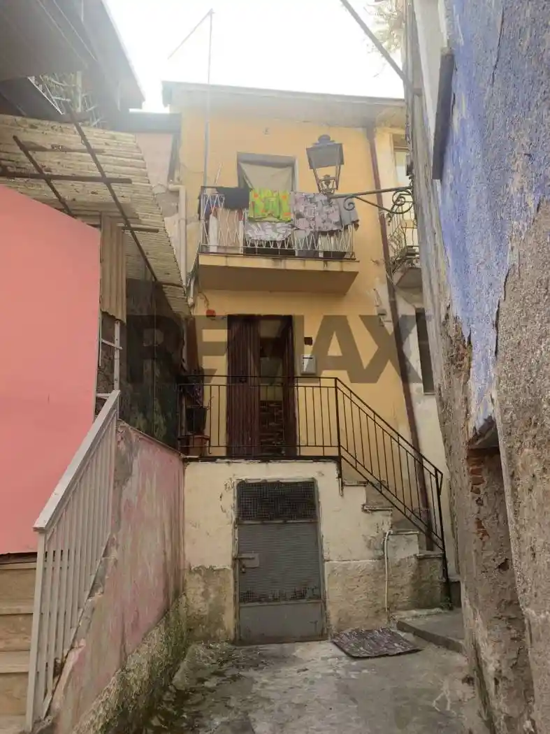 Casa indipendente in vendita a Lamezia Terme
