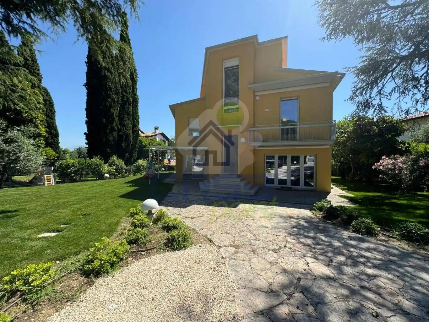 Appartamento in affitto a Padenghe sul Garda