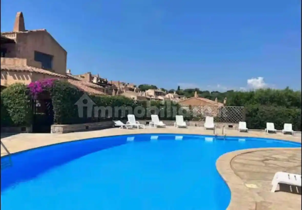 Appartamento in vendita a Arzachena