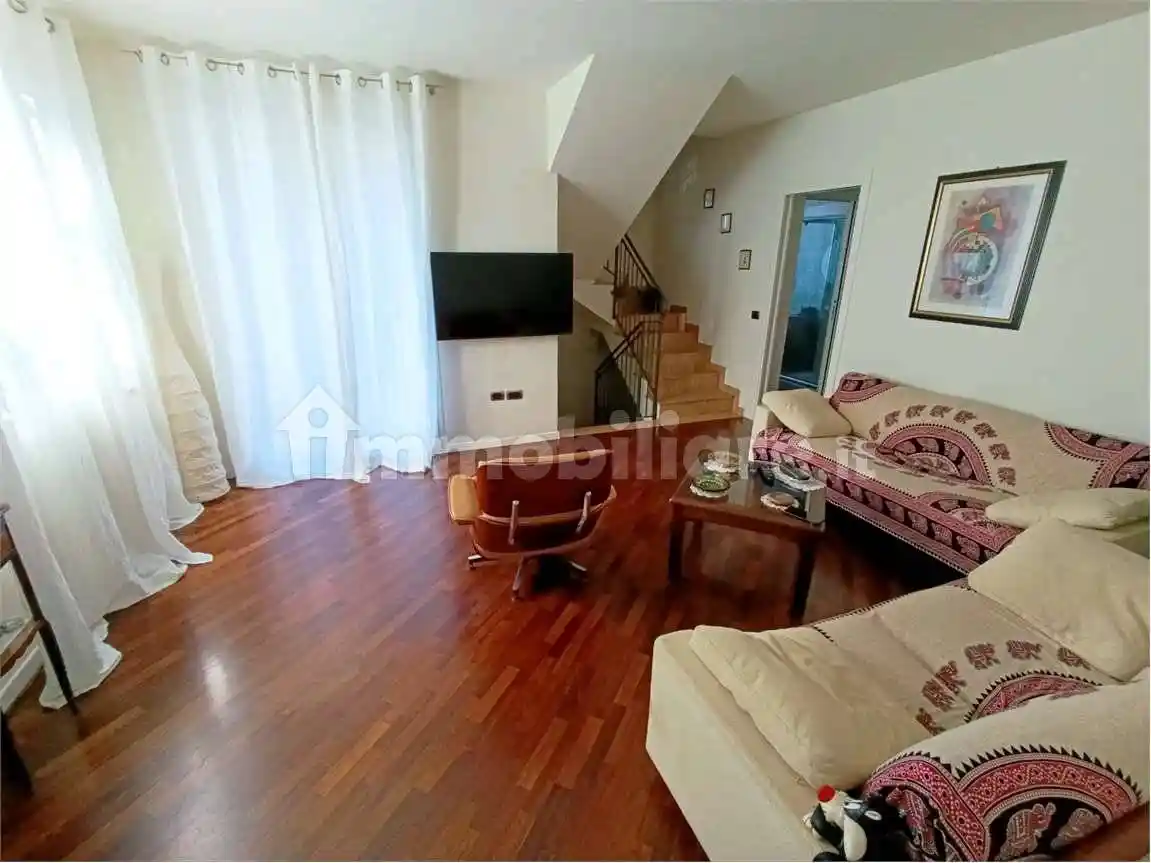 Villa in vendita a Santarcangelo di Romagna