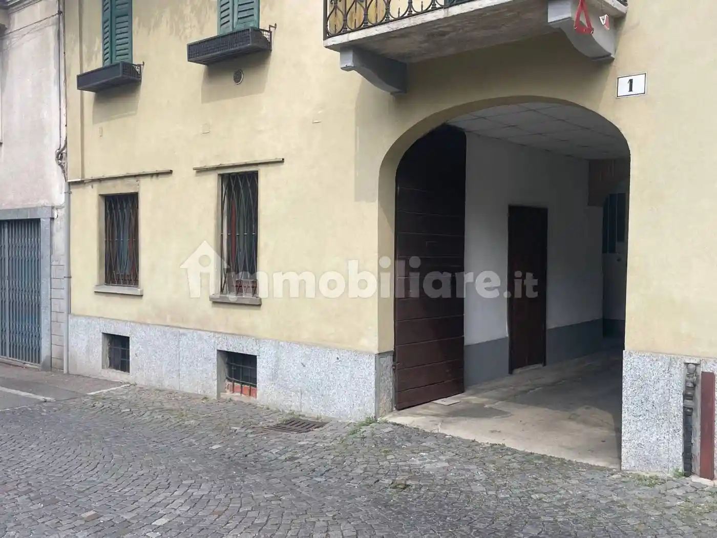 Appartamento in vendita a Gavirate
