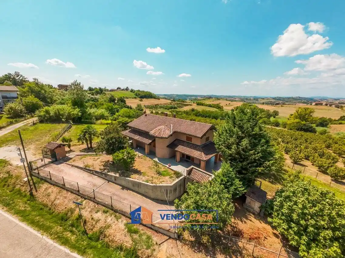 Villa in vendita a Calliano