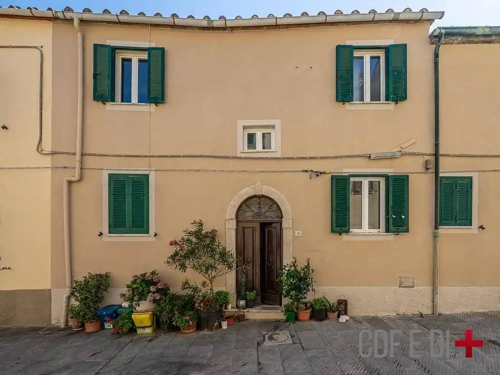 Appartamento in vendita a Pomarance