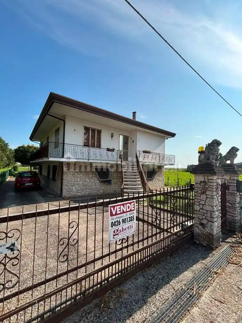 Casa indipendente in vendita a Adria