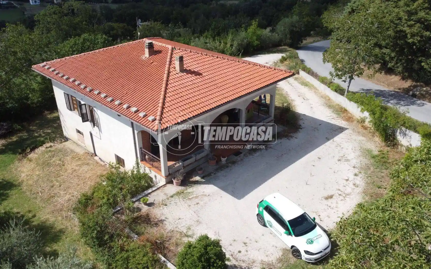 Casa indipendente in vendita a Belforte del Chienti