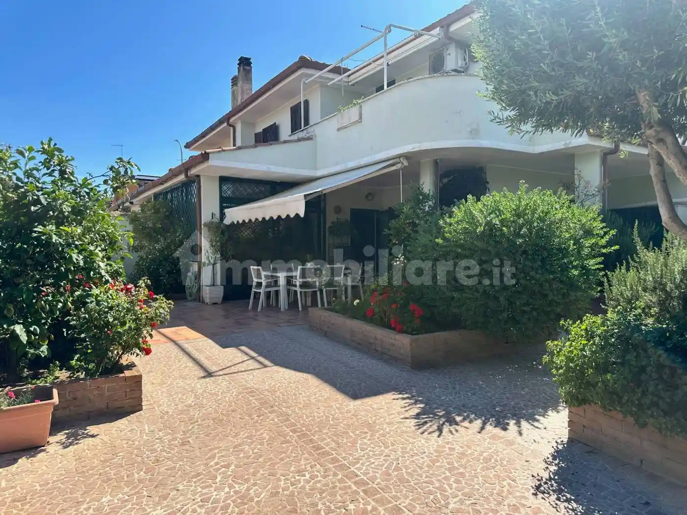 Villa in vendita a Ladispoli