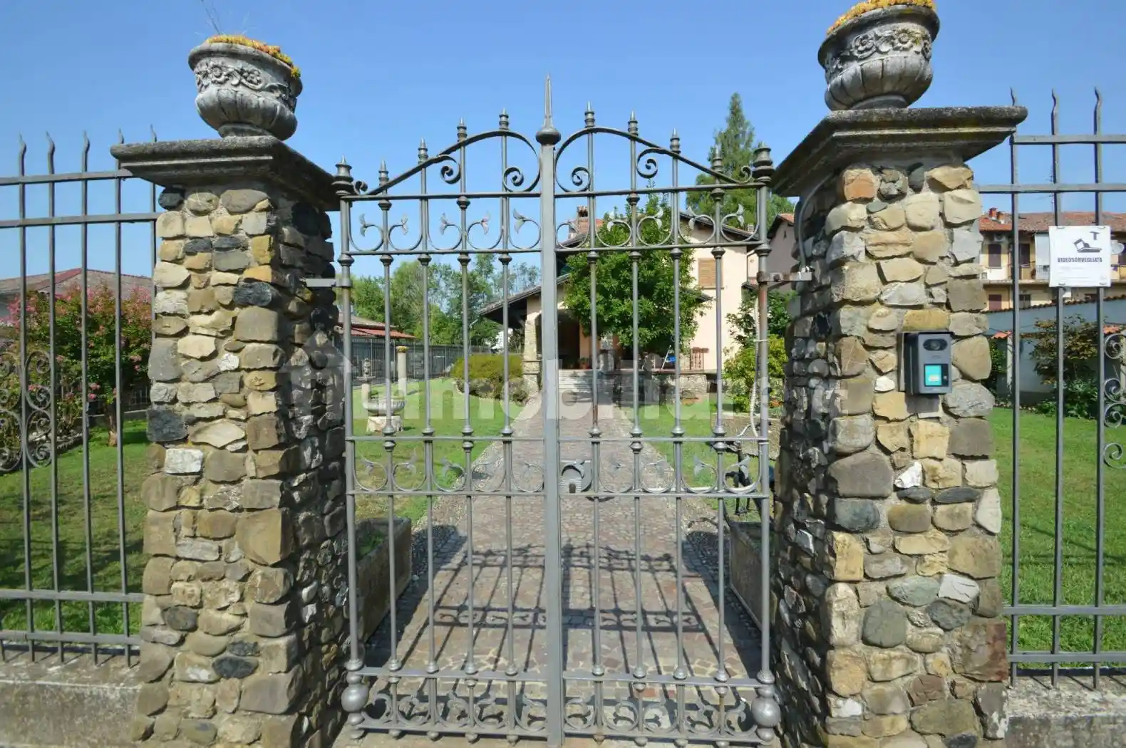 Villa in vendita a Pavia