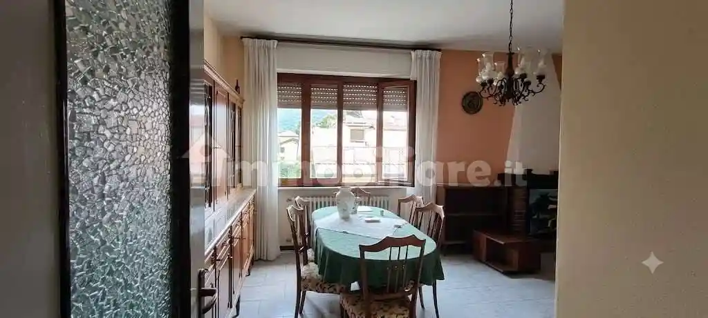 Appartamento in vendita a Gavirate