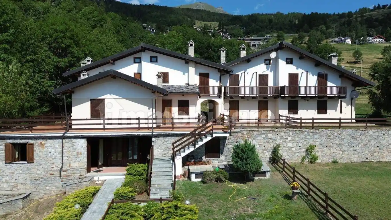 Appartamento in vendita a Torgnon