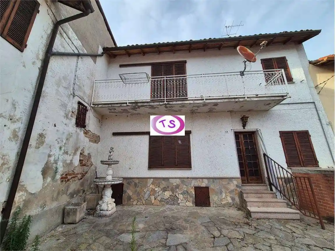 Casa indipendente in vendita a Camagna Monferrato