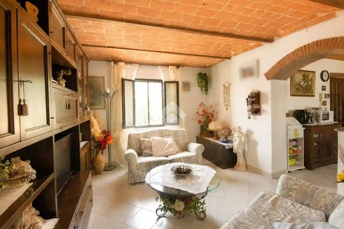 Casa indipendente in vendita a Cascina