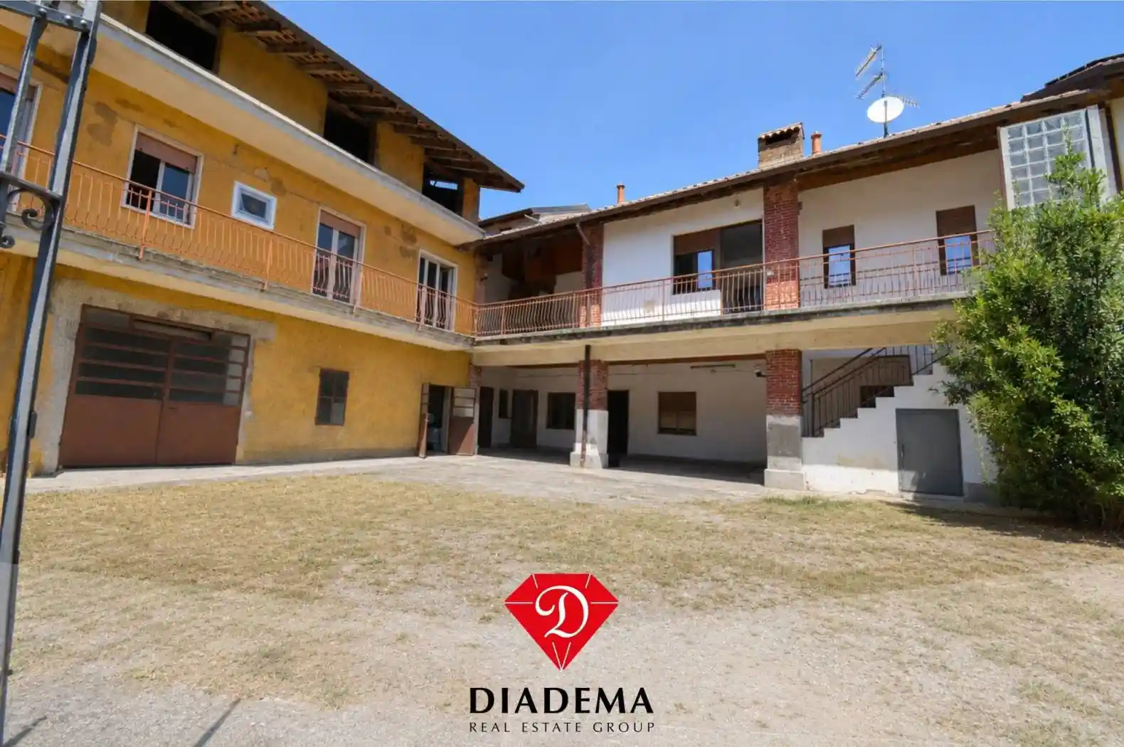 Appartamento in vendita a Vedano Olona