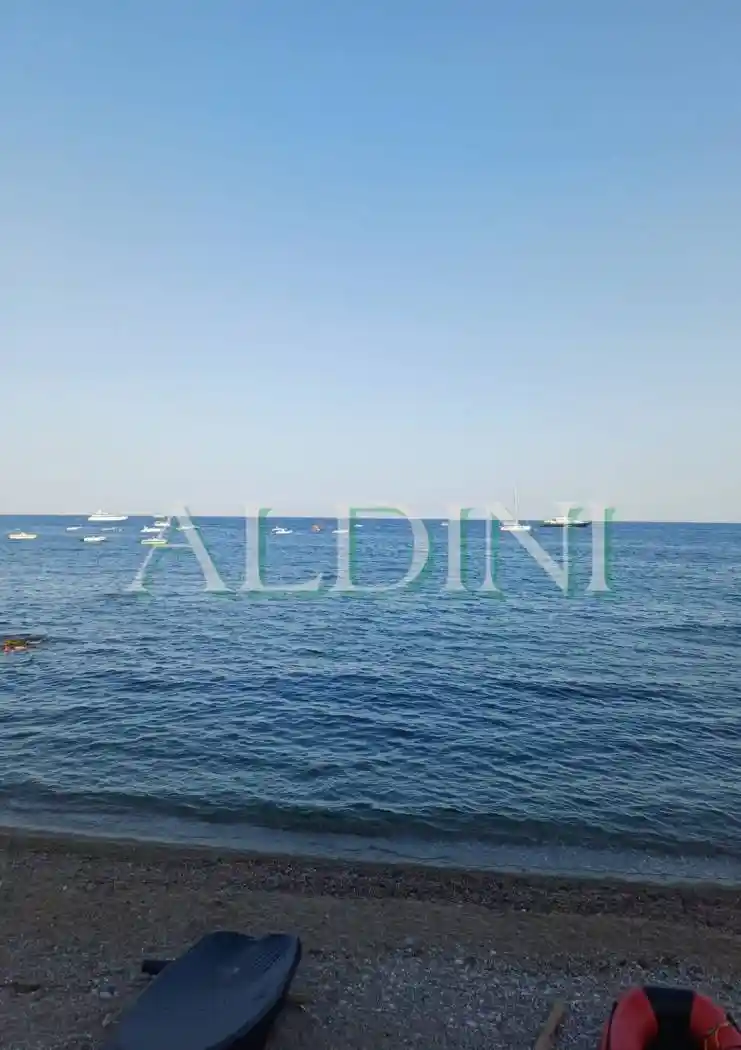 Palazzo - Edificio in vendita a Giardini-Naxos