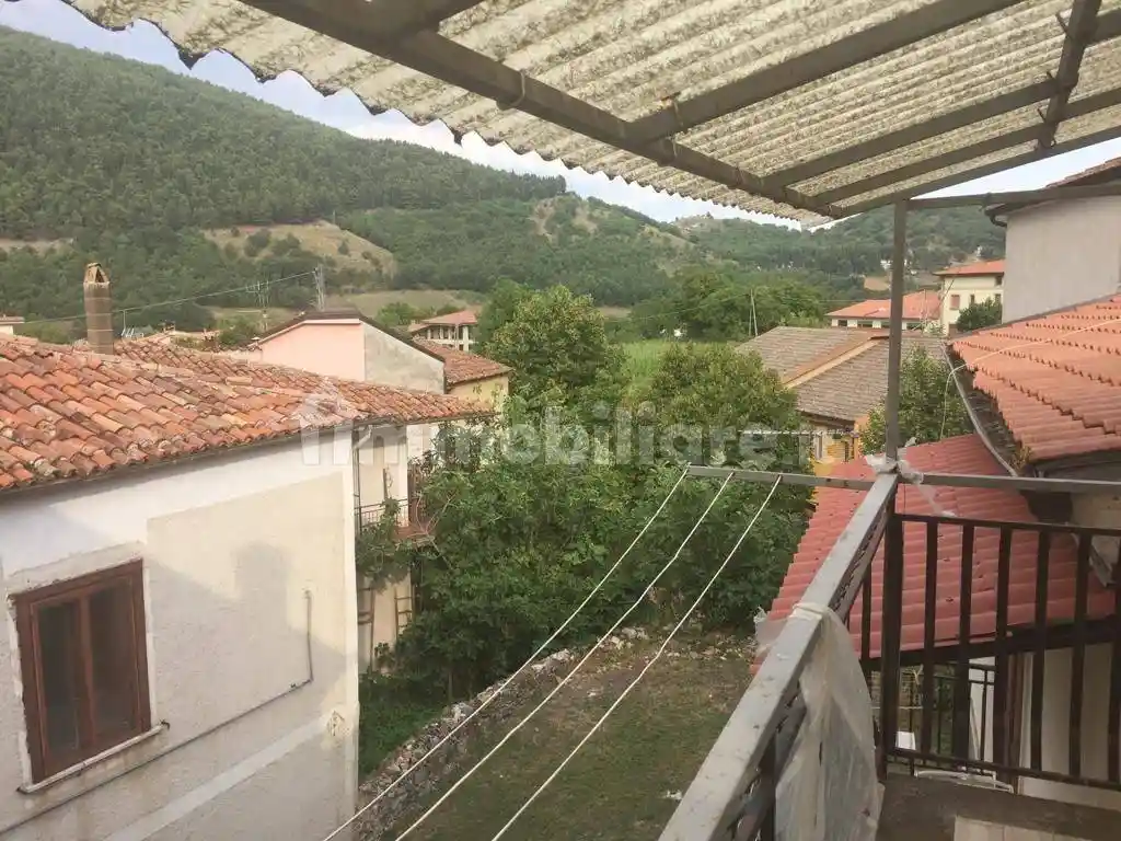 Casa indipendente in vendita a Tramutola