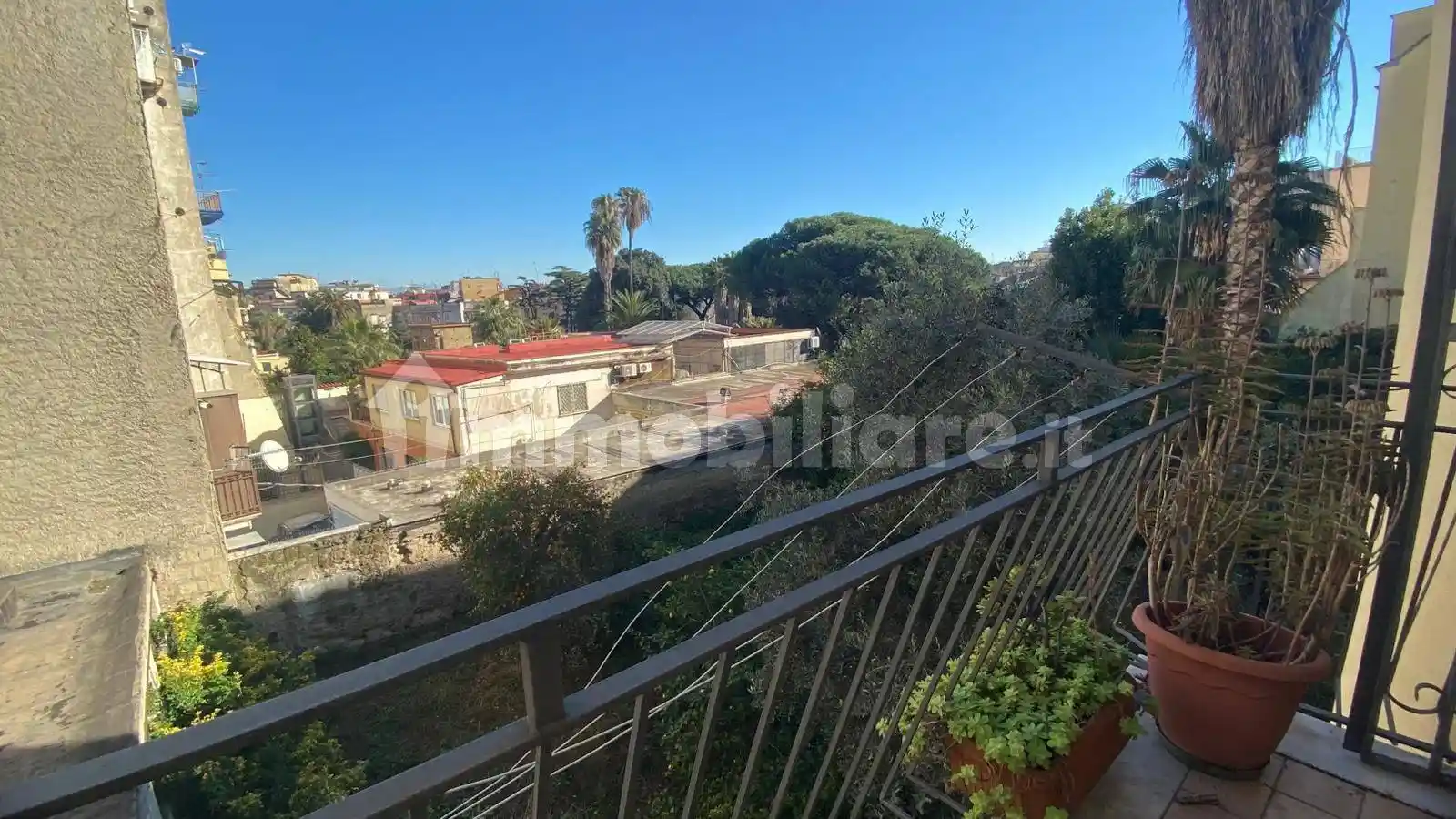Appartamento in vendita a Napoli