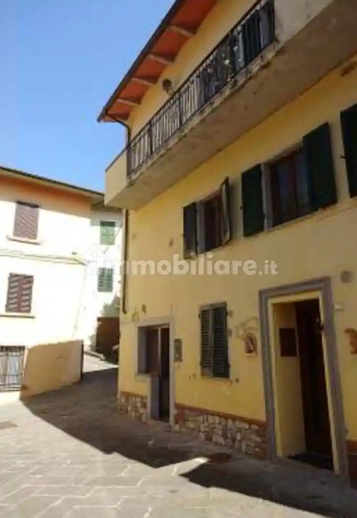 Appartamento in vendita a Vernio