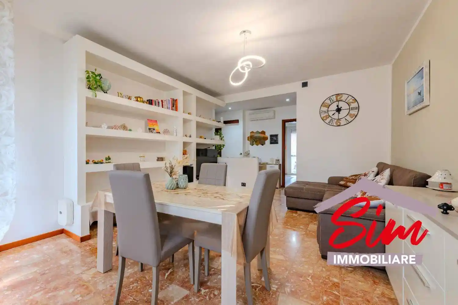 Appartamento in vendita a Novara