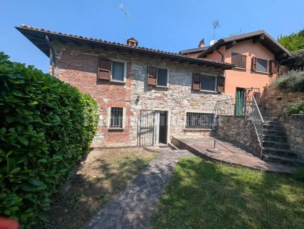 Villa in vendita a Golferenzo