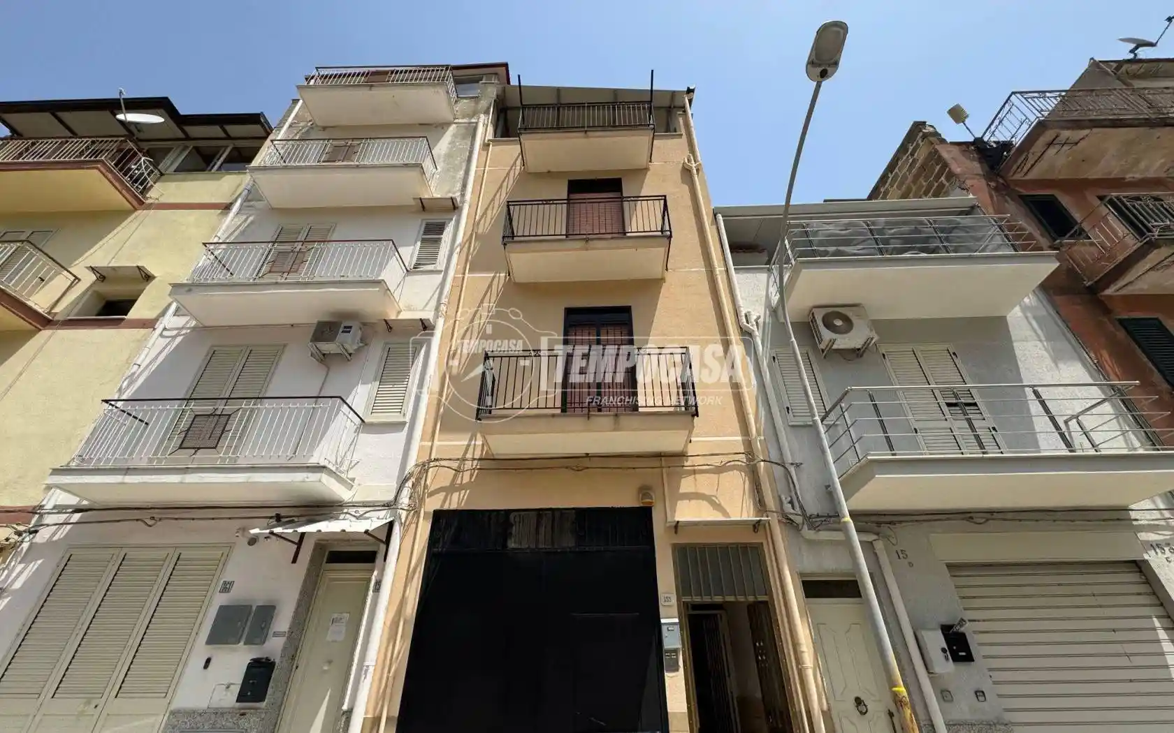 Palazzo - Edificio in vendita a Carini